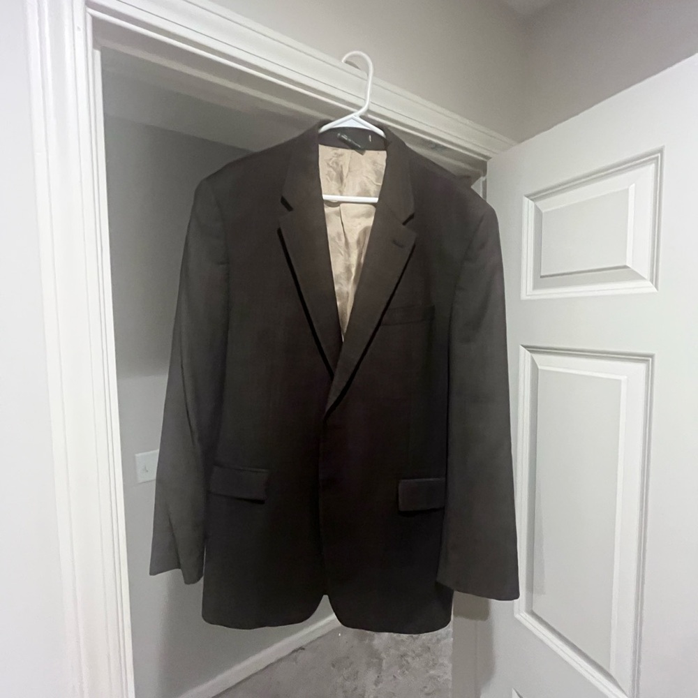 Classic Men's Brown Blazer Worn only once.
